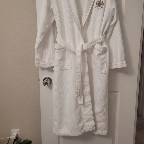 Luxury Robe  / Hotel Collection By Mascioni (BEAUTIFUL) - Picture 6 of 13